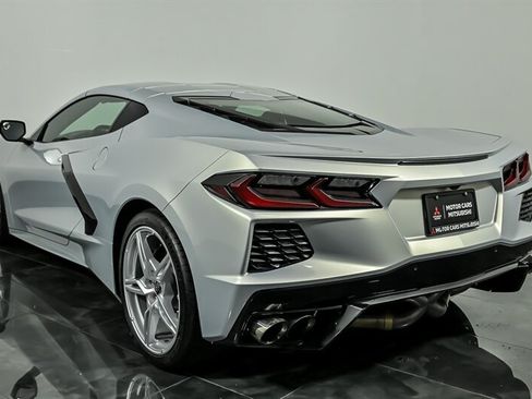 Used 2021 Chevrolet Corvette Stingray Coupe w/ 1LT RWD image 7