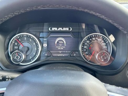 Used 2025 RAM 1500 Big Horn AWD/4WD image 37