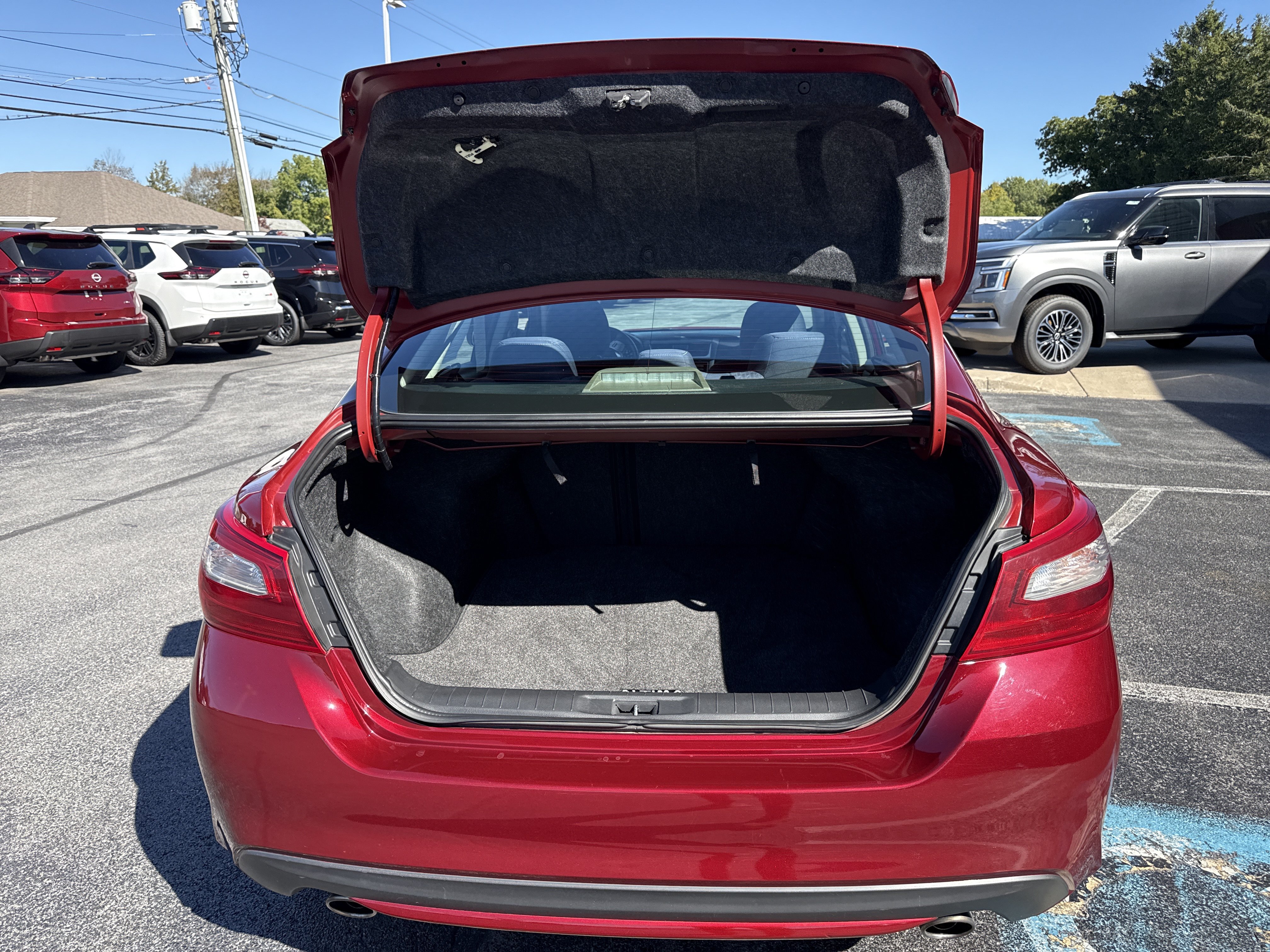 Used 2018 Nissan Altima 2.5 S w/ S Convenience Package FWD image 11