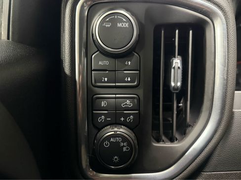 Used 2022 Chevrolet Silverado 1500 LT Trail Boss w/ Bed Protection Package AWD/4WD image 26