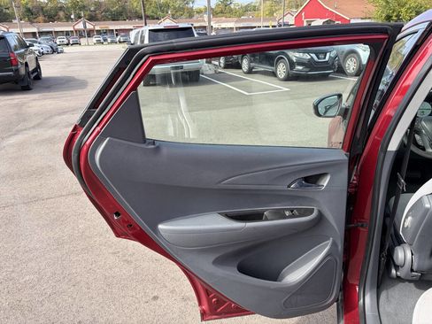 Used 2020 Chevrolet Bolt LT image 20