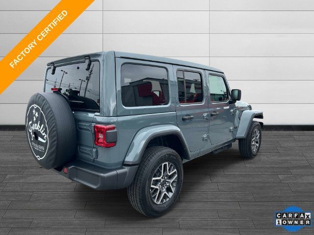 Used 2026 Jeep Wrangler Unlimited Sahara AWD/4WD image 4