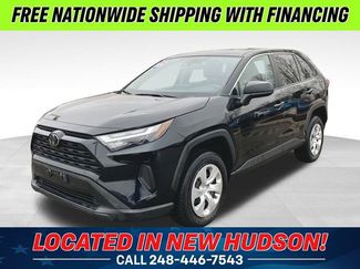 Used 2024 Toyota RAV4 LE video 1