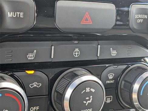 Used 2019 RAM 1500 Big Horn image 23