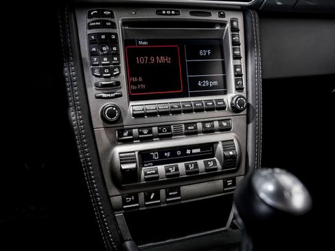 Used 2005 Porsche 911 Carrera S image 14