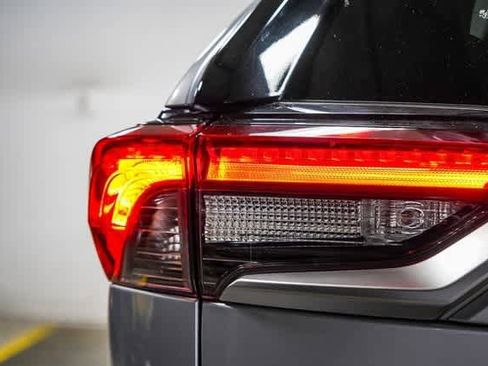 Certified 2022 Toyota RAV4 XSE image 12