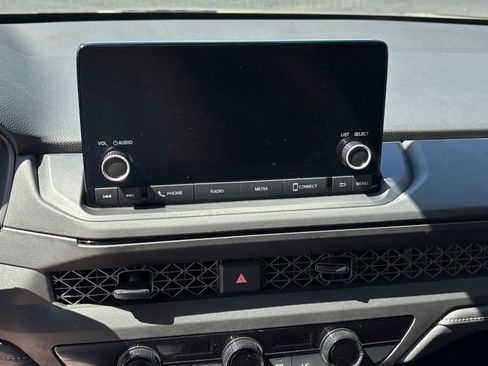 Used 2023 Honda Accord LX image 13