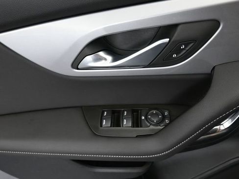 New 2025 Chevrolet Blazer LT w/ Midnight/Sport Edition FWD image 38