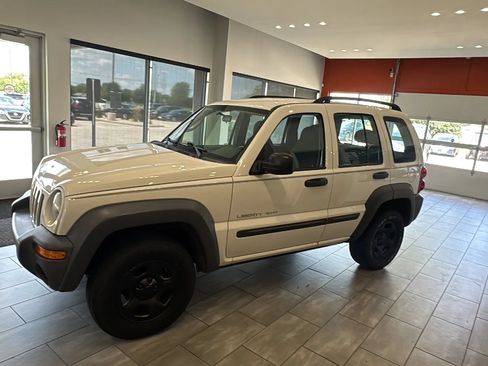 Used 2003 Jeep Liberty Sport AWD/4WD image 7