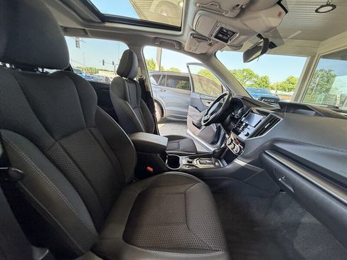 Used 2019 Subaru Forester Premium AWD/4WD image 16