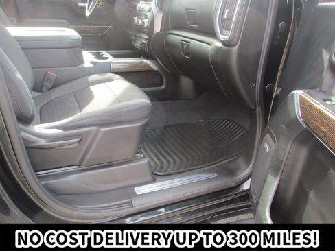 Used 2019 GMC Sierra 1500 Elevation w/ Elevation Value Package AWD/4WD image 13