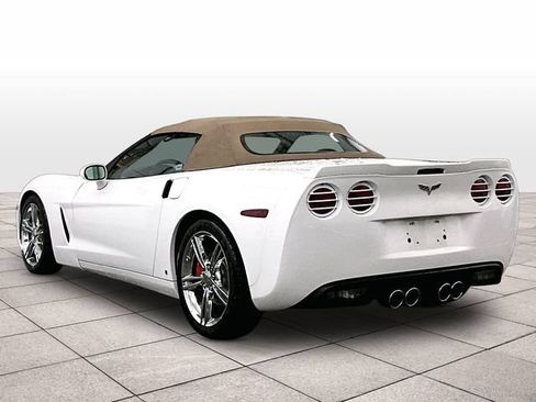 Used 2007 Chevrolet Corvette Convertible w/ Preferred Equipment Group RWD image 11