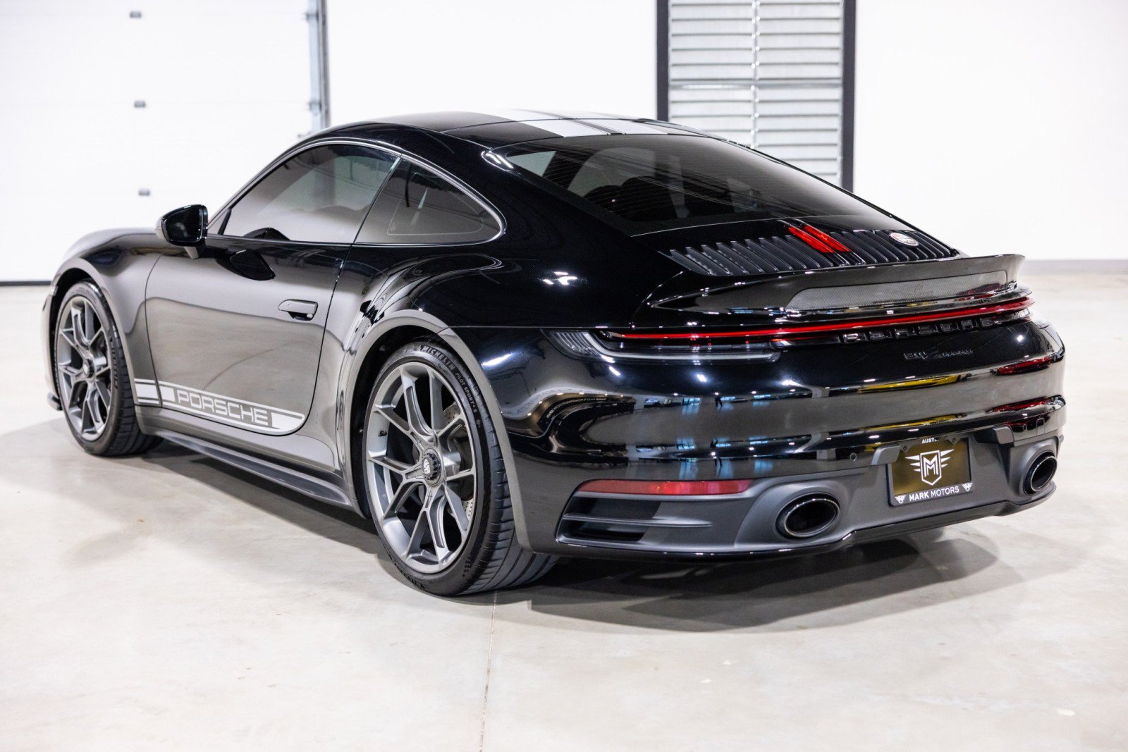 Used 2020 Porsche 911 Carrera RWD image 7