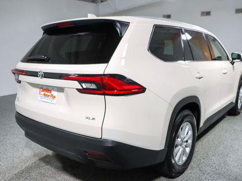 Used 2024 Toyota Grand Highlander XLE image 7