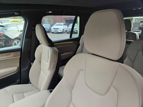 New 2026 Volvo XC90 B6 Plus w/ Protection Package AWD/4WD image 22