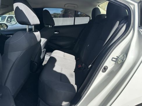 Used 2020 Toyota Corolla LE image 7
