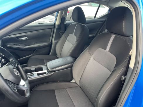 Used 2025 Nissan Sentra SV image 36