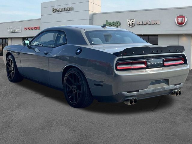Used 2017 Dodge Challenger R/T w/ Blacktop Package RWD image 5
