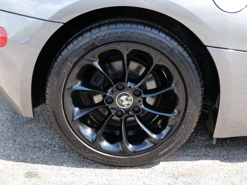 Used 2004 BMW Z4 2.5i image 77