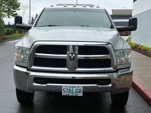 Used 2014 RAM 3500 ST w/ Protection Group AWD/4WD image 9
