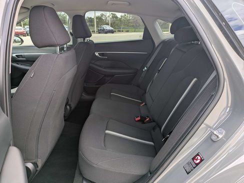 Used 2023 Hyundai Sonata SEL w/ Preferred Accessory Package FWD image 14