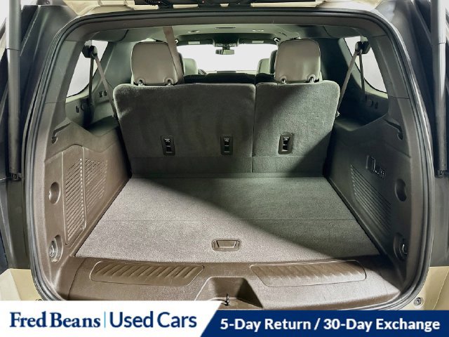 Used 2022 Chevrolet Suburban LT w/ Luxury Package AWD/4WD image 34