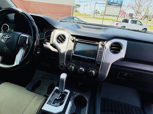 Used 2015 Toyota Tundra SR5 w/ SR5 Upgrade Package image 14