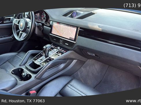 Used 2019 Porsche Cayenne S image 44