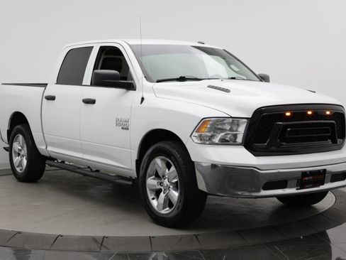 Used 2022 RAM 1500 Tradesman w/ Chrome Appearance Group AWD/4WD image 3