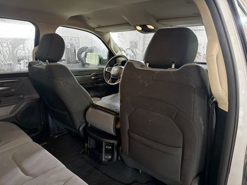Used 2019 RAM 1500 Big Horn AWD/4WD image 11