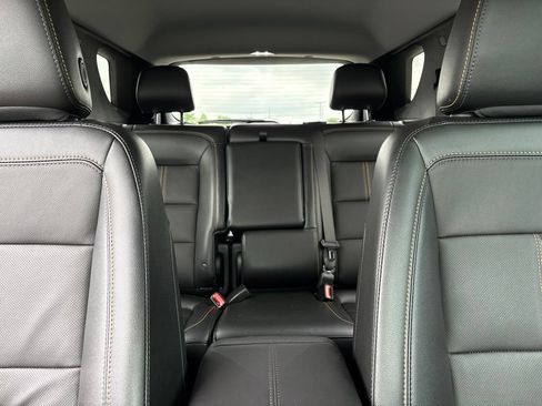 Used 2024 Chevrolet Equinox Premier FWD image 15