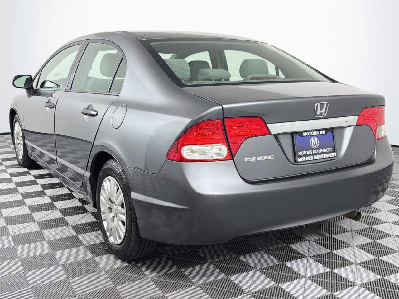 Used 2010 Honda Civic DX-VP image 9