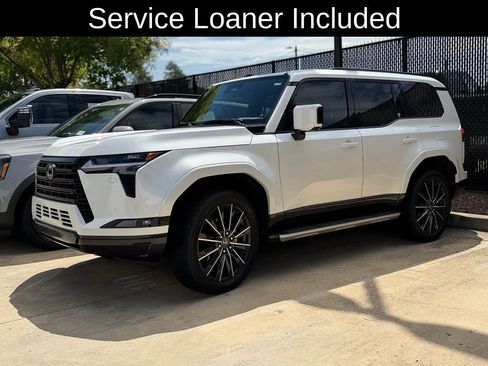Used 2024 Lexus GX 550 w/ Accessory Package (2T) AWD/4WD image 4