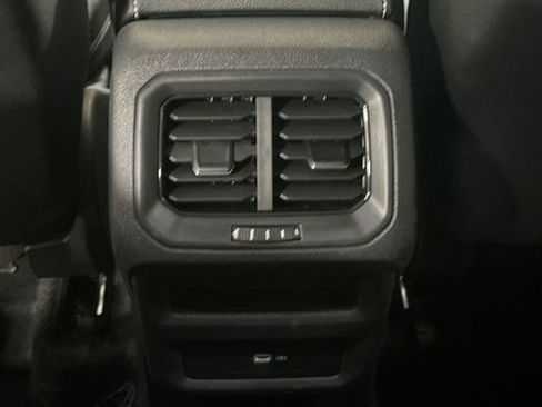 Used 2023 Volkswagen Taos SEL image 16