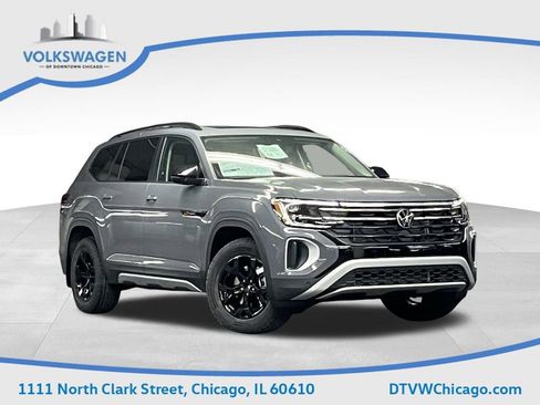 New 2026 Volkswagen Atlas Peak Edition image 1
