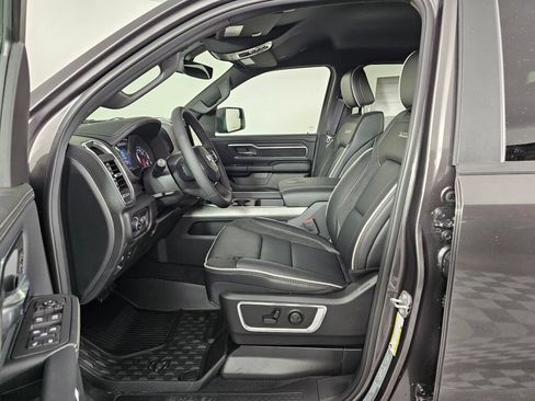 New 2026 RAM 1500 Laramie AWD/4WD image 18