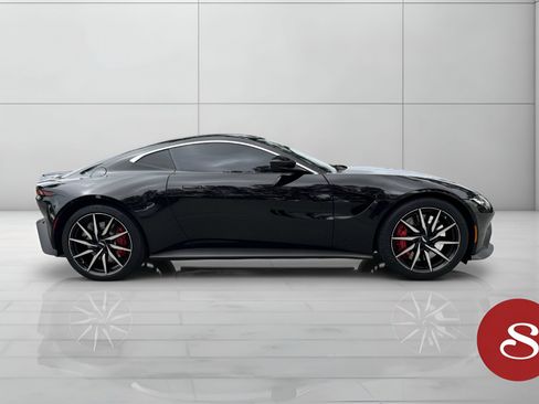 Used 2019 Aston Martin V8 Vantage Coupe image 7