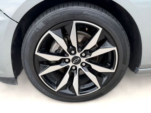 Used 2023 Chevrolet Malibu RS FWD image 12