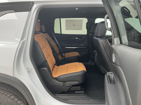 New 2027 Chevrolet Traverse Z71 w/ Driver Confidence Package AWD/4WD image 15