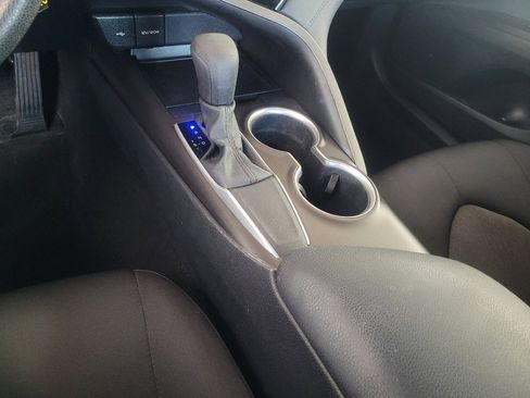 Used 2021 Toyota Camry LE image 26