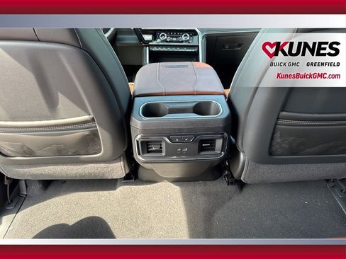 New 2025 GMC Sierra 3500 Denali Ultimate image 44