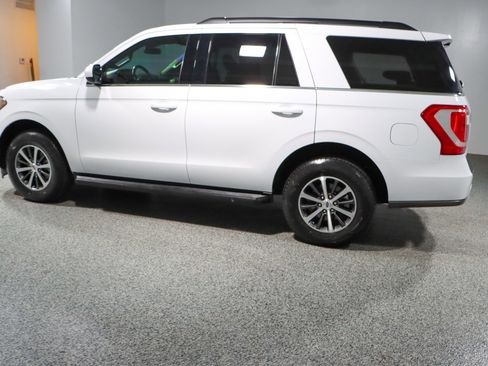 Used 2021 Ford Expedition XLT image 10