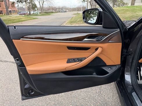 Used 2020 BMW 540i xDrive w/ M Sport Package image 13