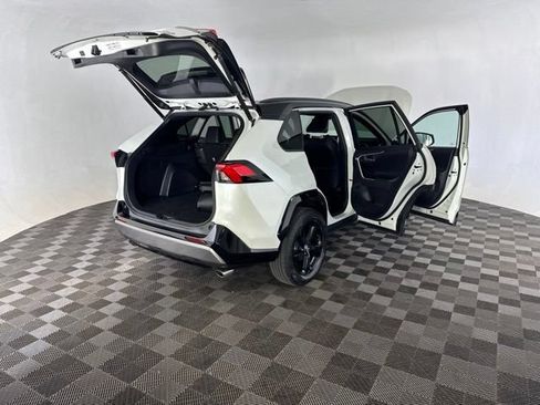 Used 2020 Toyota RAV4 XSE AWD/4WD image 16
