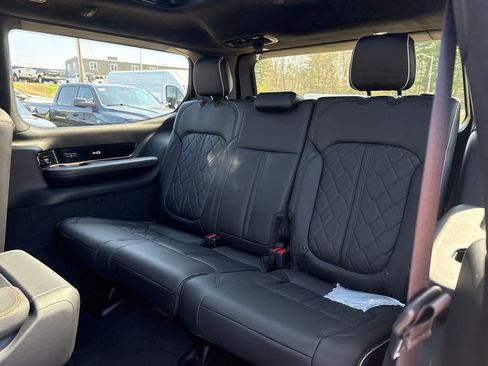 New 2026 Jeep Grand Wagoneer Summit AWD/4WD image 29