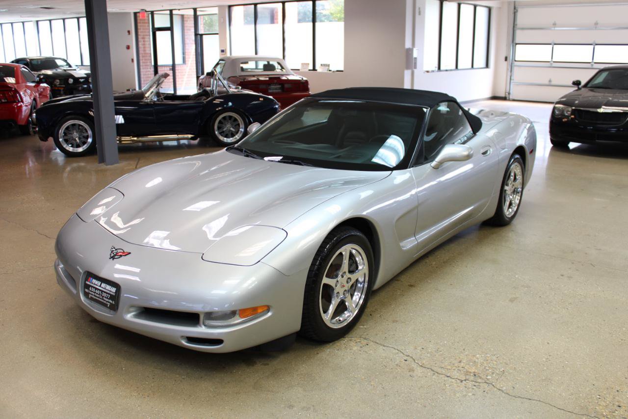 Used 2004 Chevrolet Corvette Convertible w/ Preferred Equipment Group RWD image 10