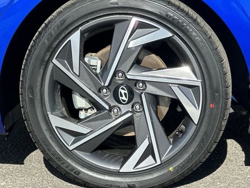 Used 2024 Hyundai Elantra SEL w/ Convenience Package image 27