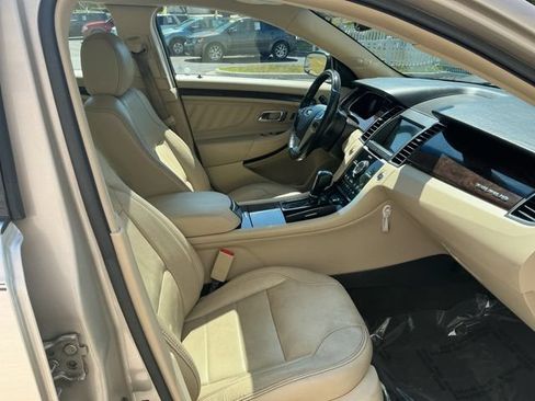 Used 2018 Ford Taurus Limited FWD image 33