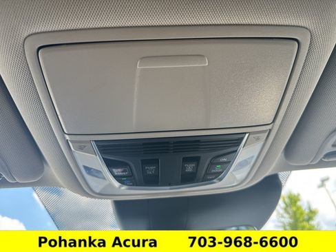 Used 2024 Acura RDX SH-AWD image 18