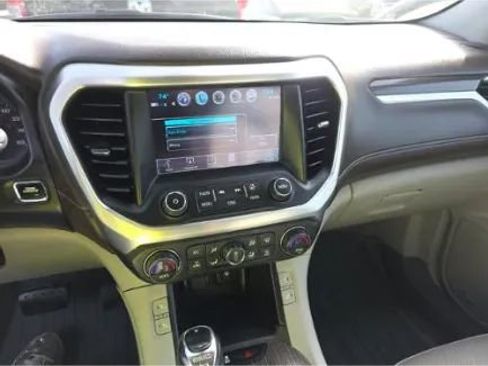 Used 2018 GMC Acadia SLT w/ LPO, Floor Liner Package image 11